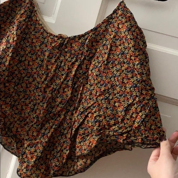 Used brandy Melville crop top size smal - Picture 5 of 7